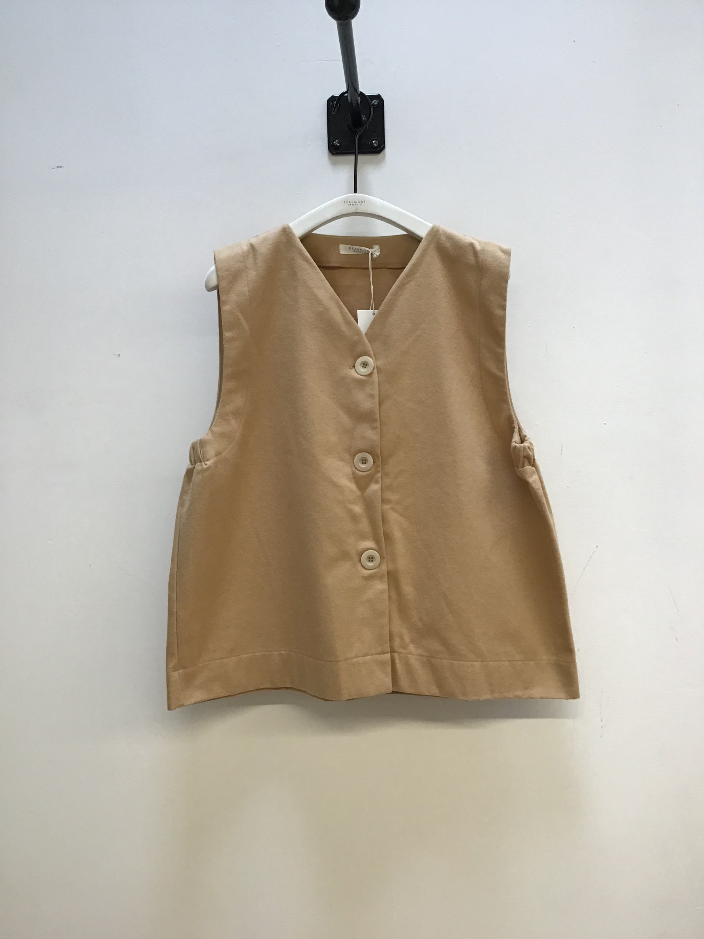 Tobira-Jane Brushed Organic Cotton Vest in Sand Sample
