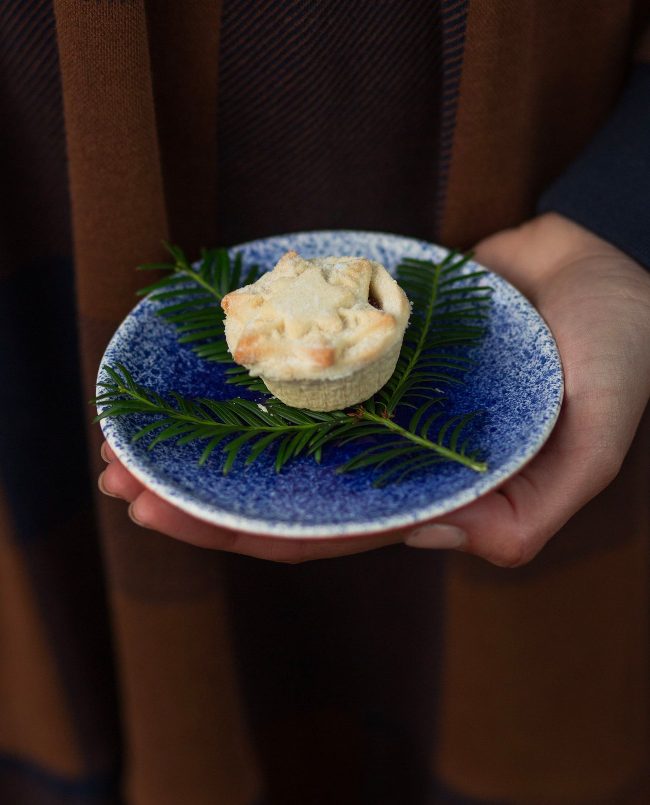 Splatterware Small Plate in Blue And White