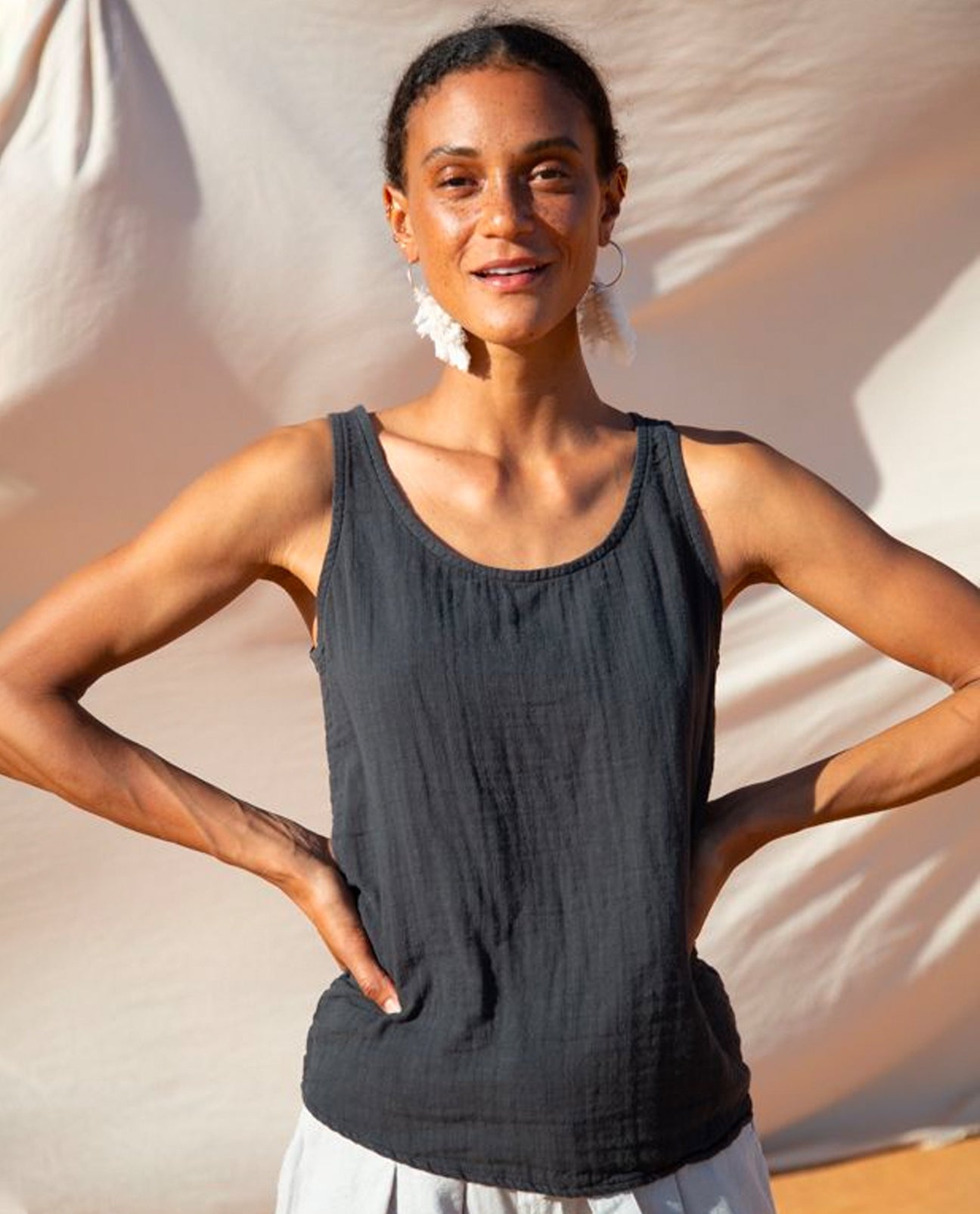 Myriam Organic Cotton Vest In Charcoal