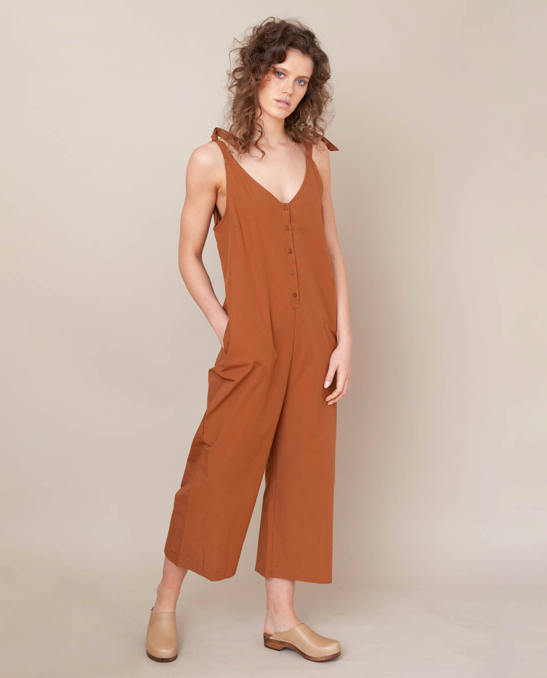 Penelope Organic Cotton Jumpsuit In Coffee