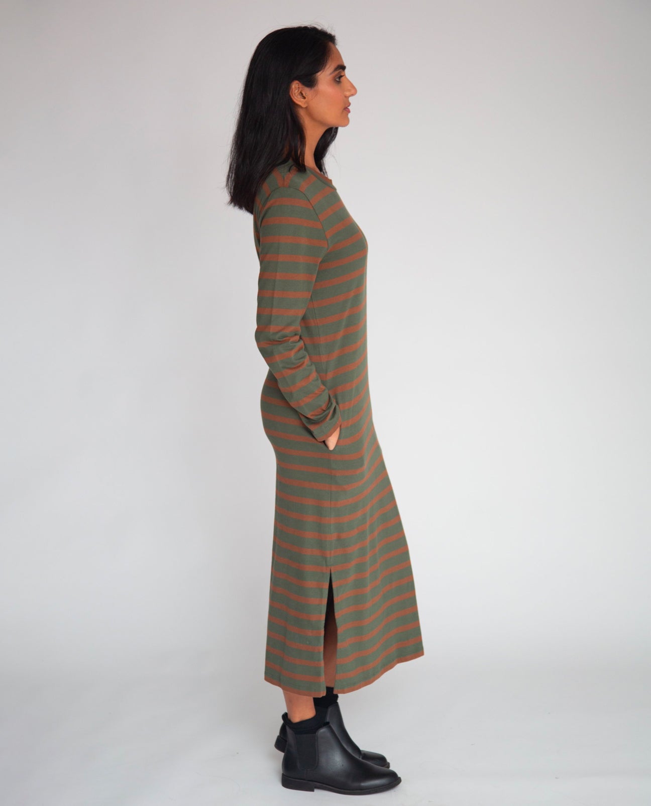Raina-Sue Organic Cotton Dress In Army & Tan