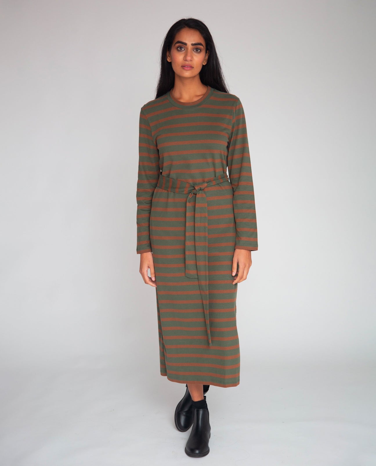 Raina-Sue Organic Cotton Dress In Army & Tan