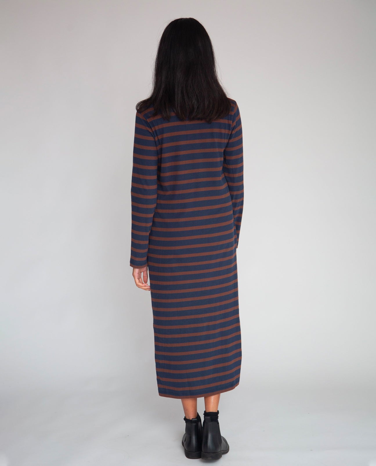 Raina-Sue Organic Cotton Dress In Navy & Chocolate