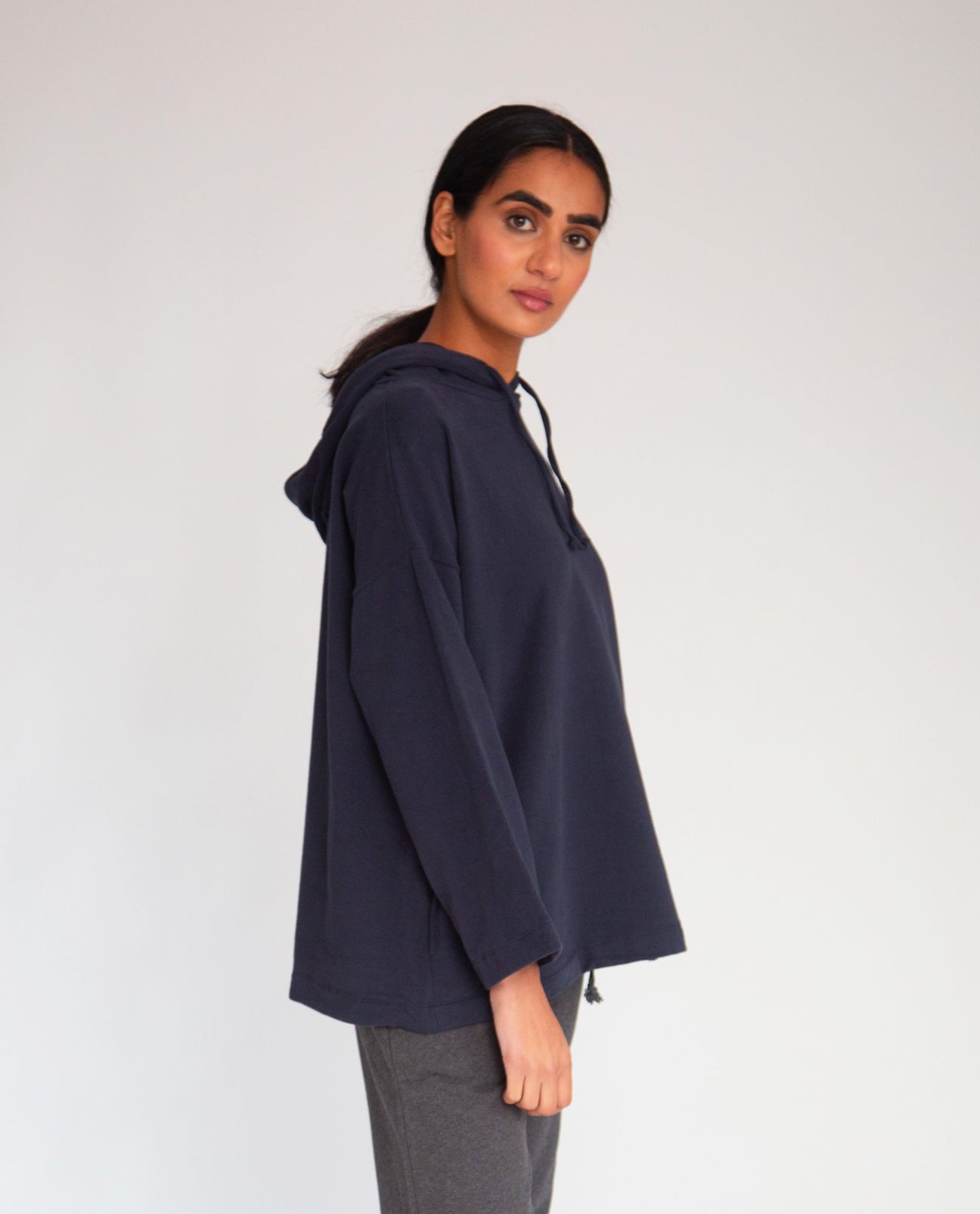 Yasmin Organic Cotton Hoodie In Navy