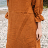 Claudia-May Linen Dress in Pecan