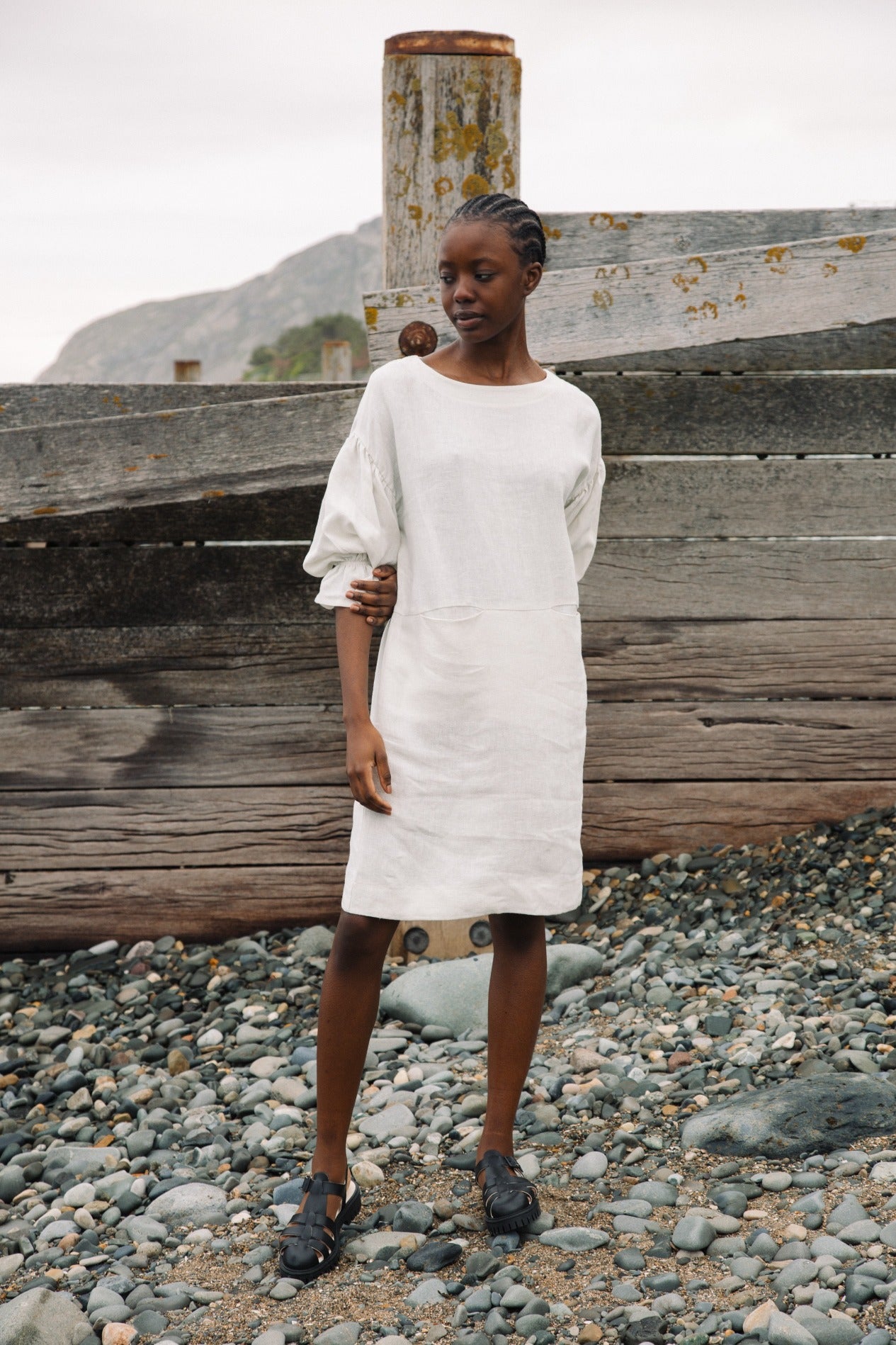 Claudia-May Linen Dress in Stone