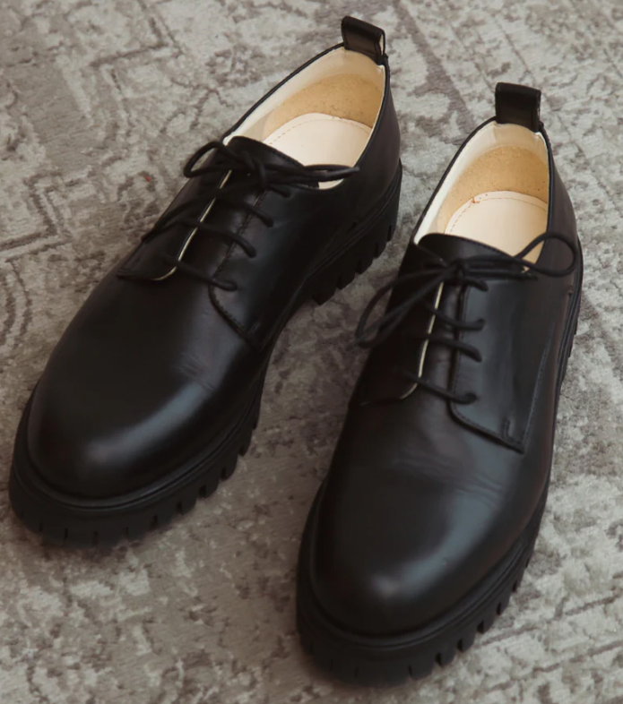 Verona Derby Shoe In Black