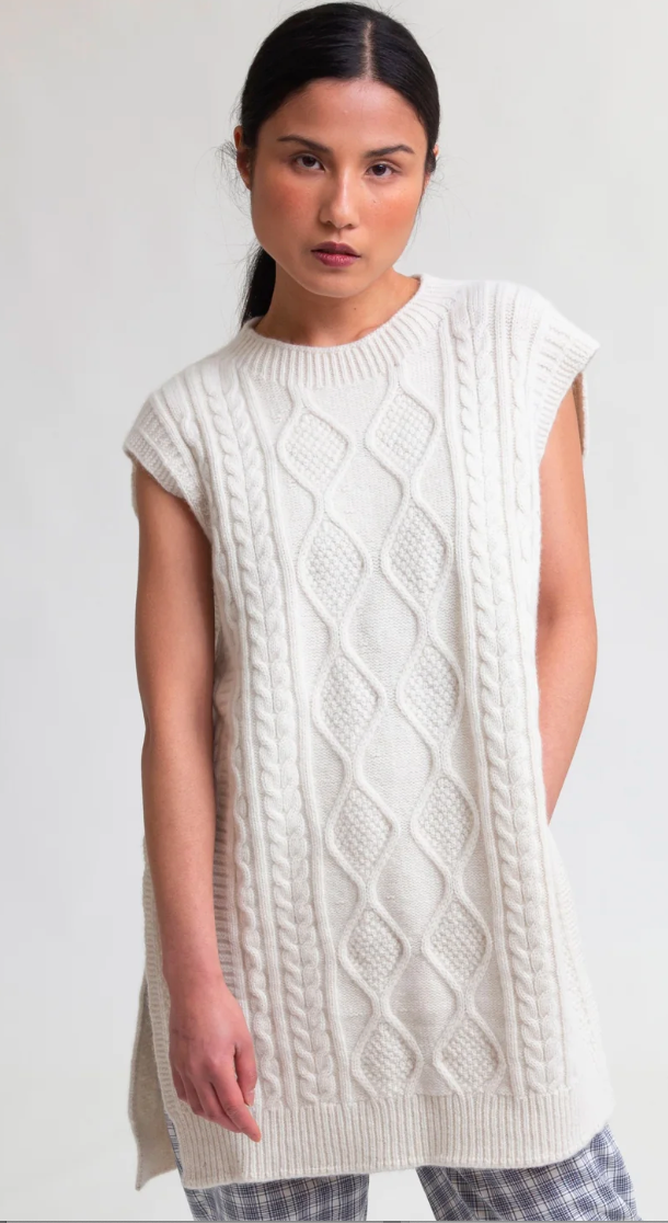 Pippa Lambs Wool Vest In White Un-Dyed