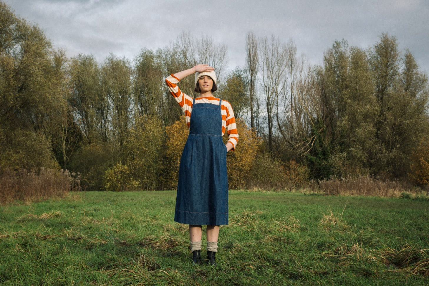 Katana Leigh Organic Cotton Denim Pinafore Dress in Mid Blue