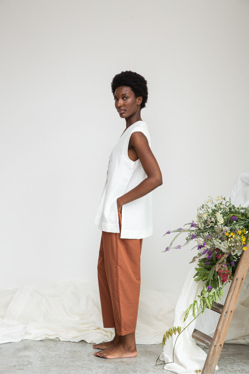 Wren-May Linen Vest in Snow White