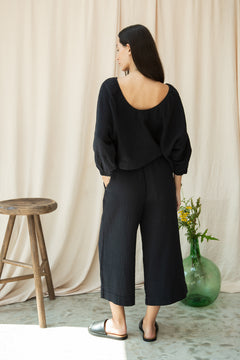 Evora Organic Cotton Cheesecloth Trousers in Black