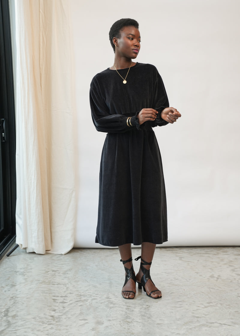 Aria Organic Cotton Velour Dress in Black