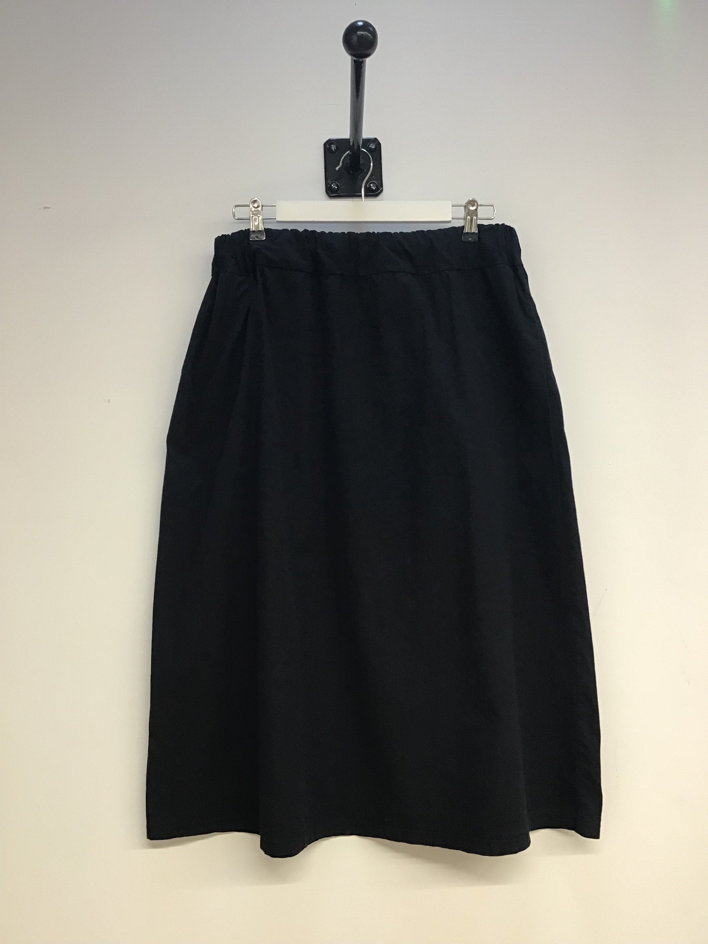 Ashley Organic Cotton Skirt in Black L Preloved