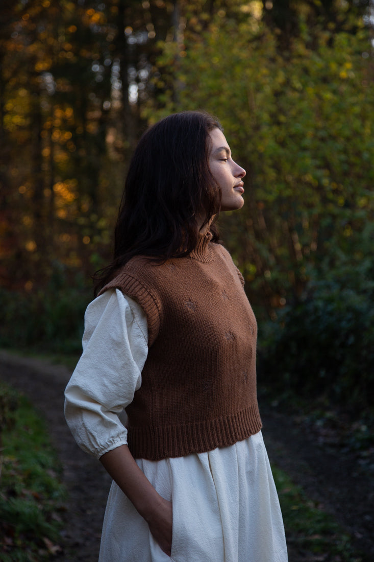 Elissa Merino Extrafine Virgin Wool Vest in Walnut