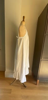 Belmira Dress in White Size M