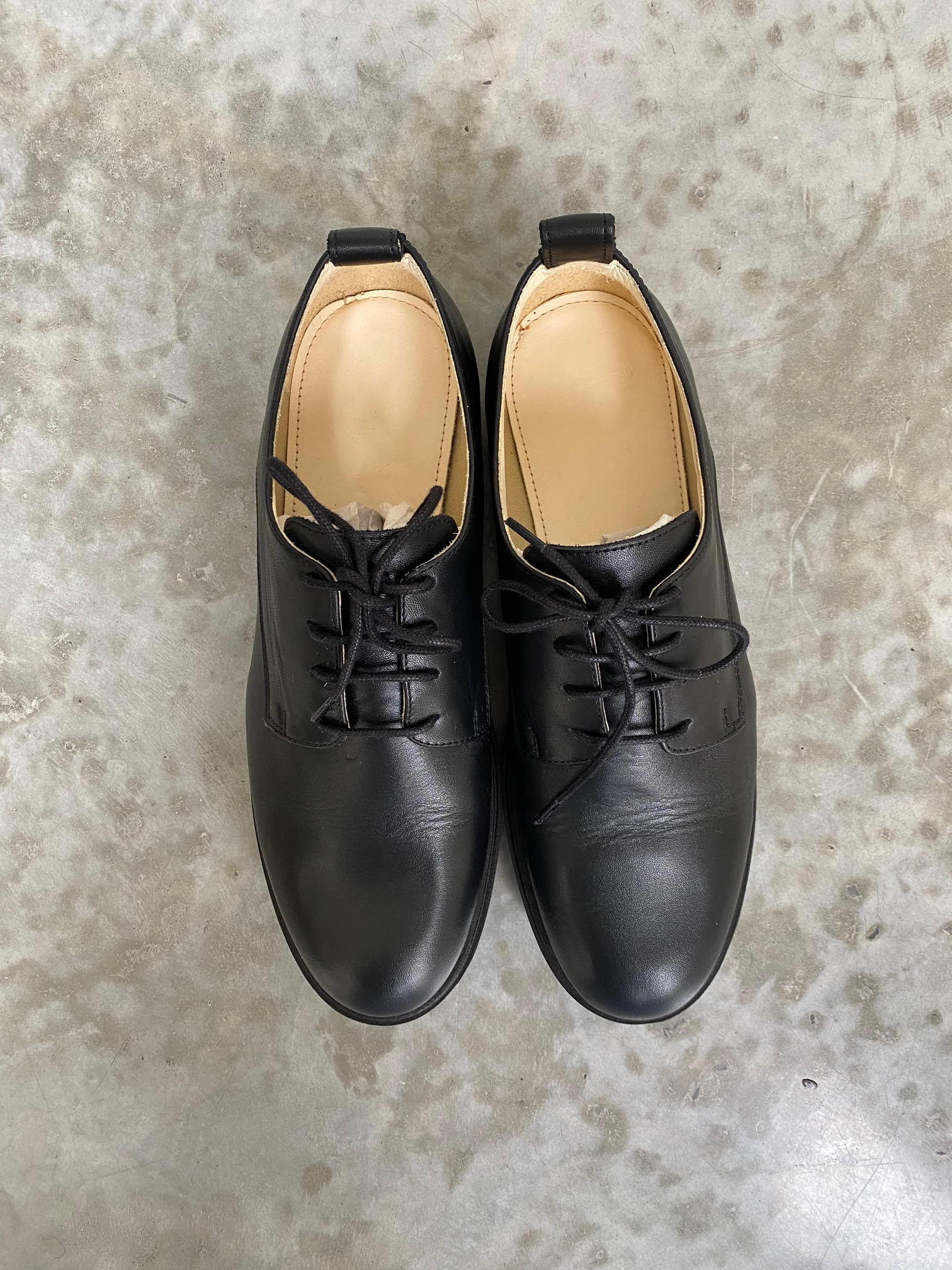 Verona Shoes in Black UK Size 8