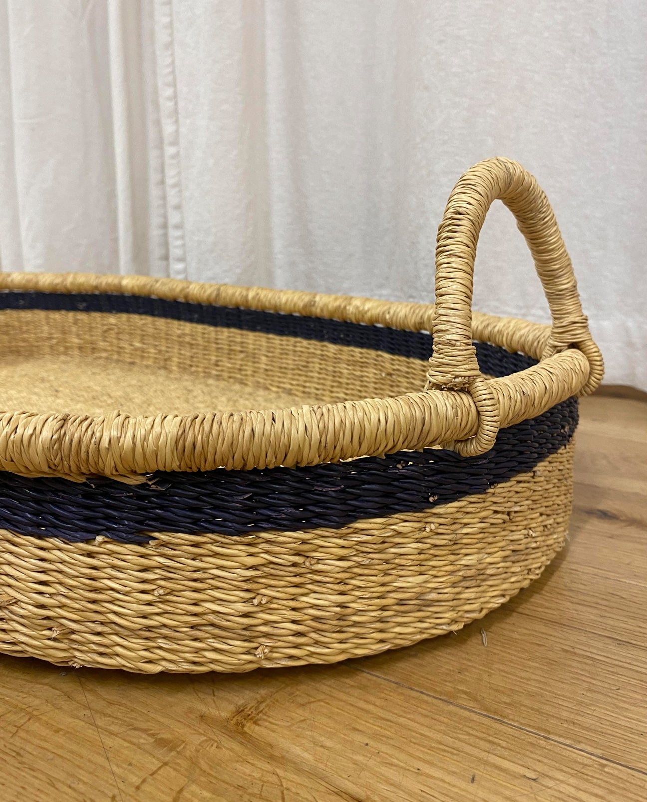 Savanna Flat Basket in Natural
