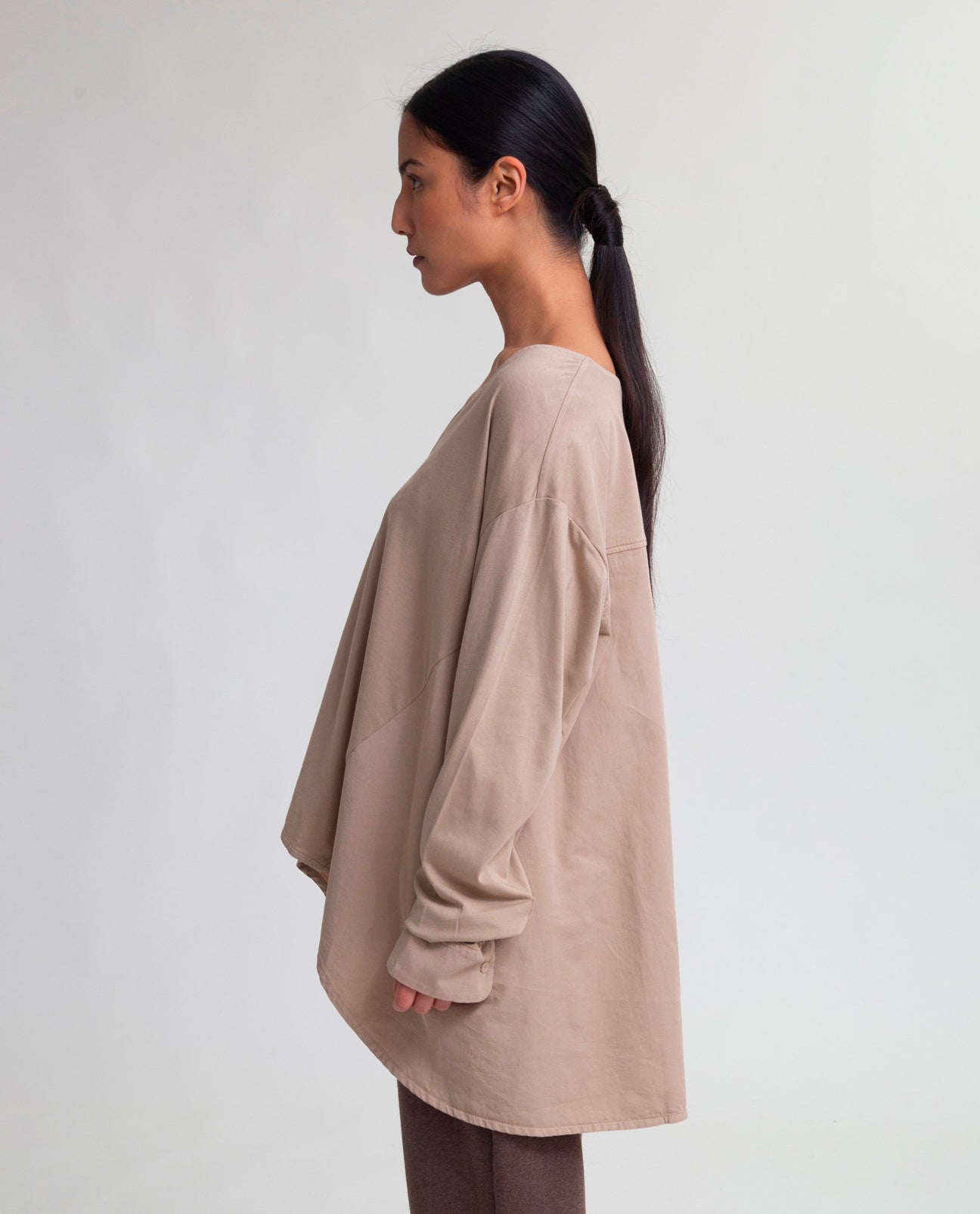 Aoife Organic Cotton Blouse in Light Taupe