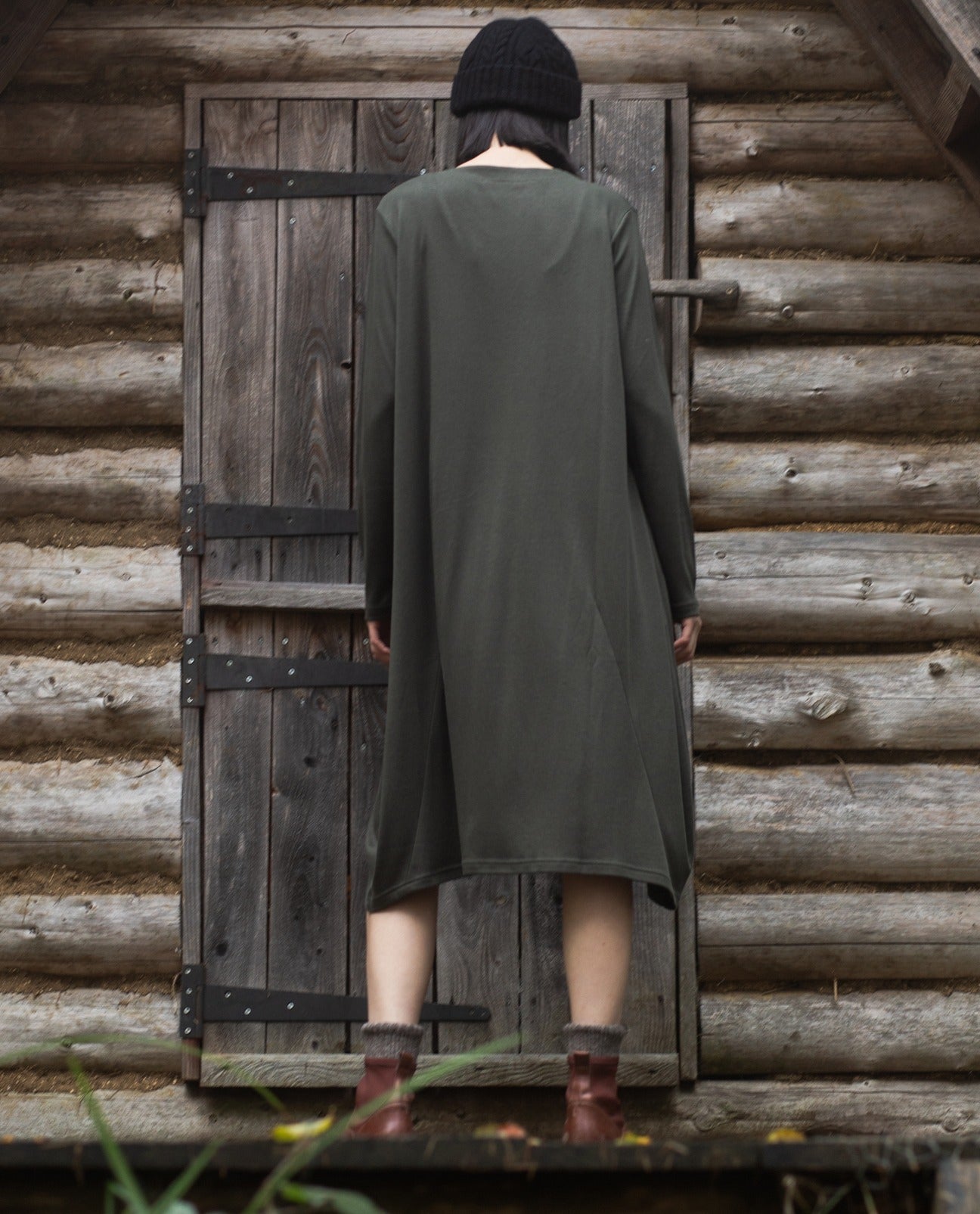 Myrtle Organic Cotton Jersey Dress in Rosin Green