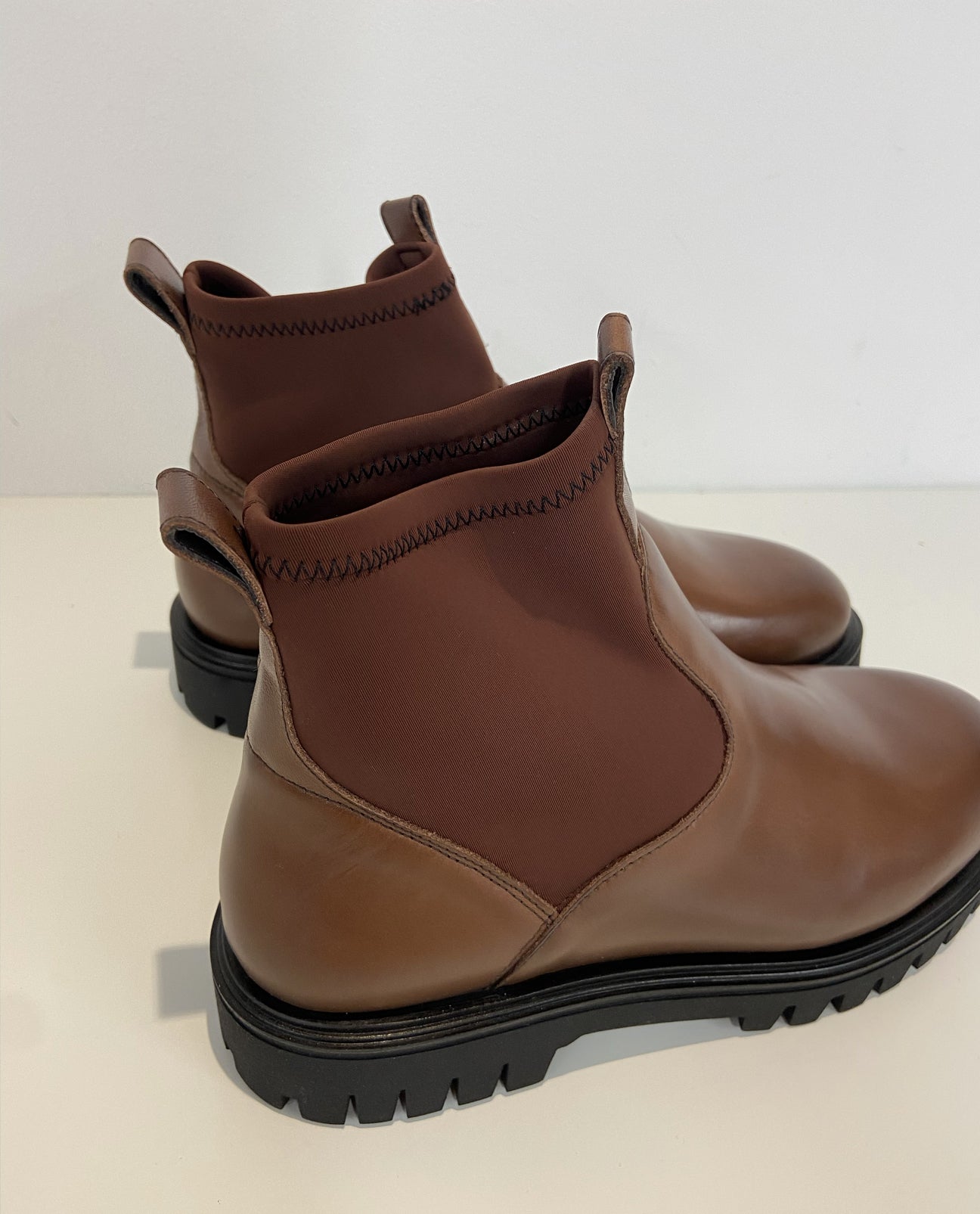 Harrington Leather Boot in Classic Brown