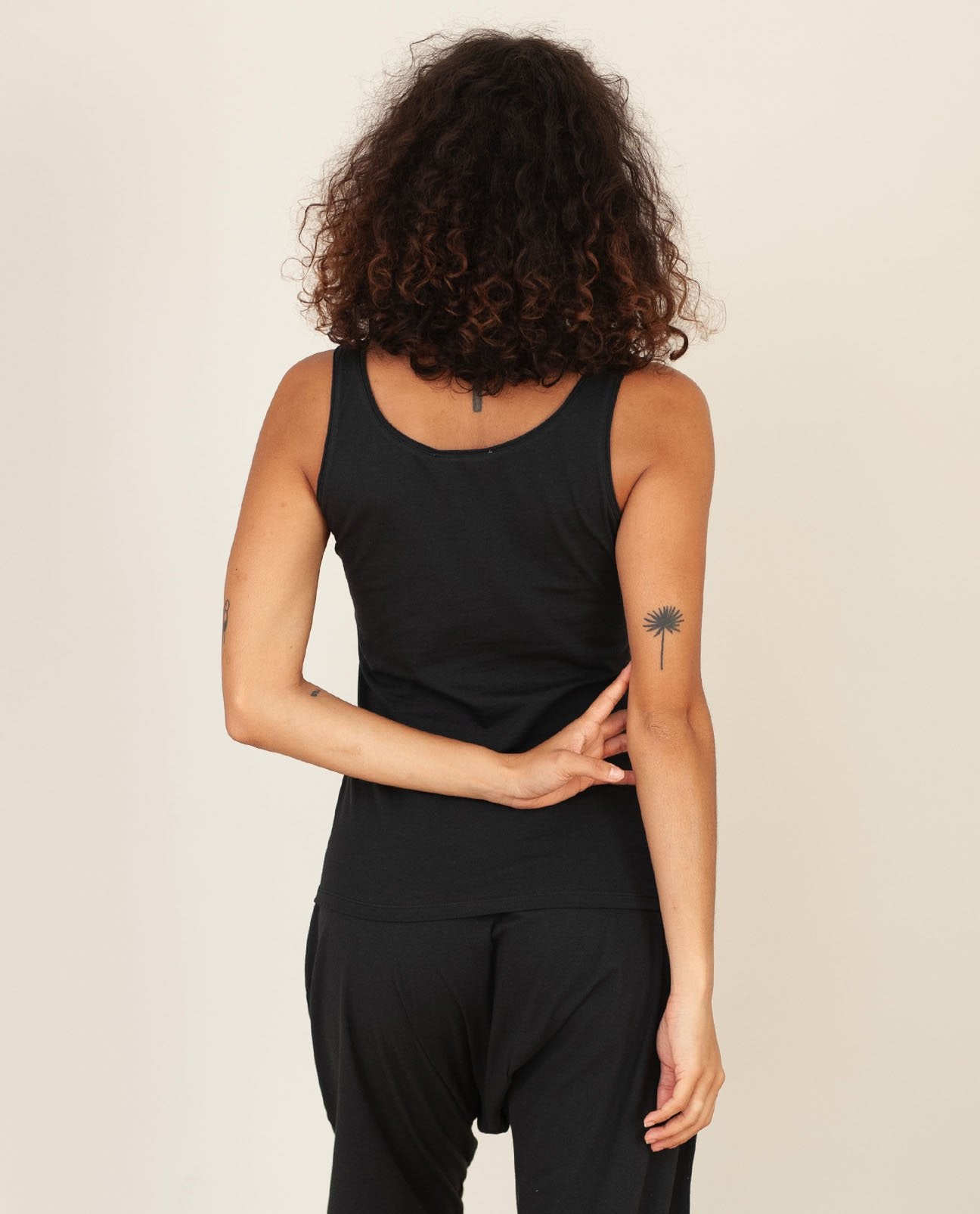Catori Organic Cotton Yoga Top In Black