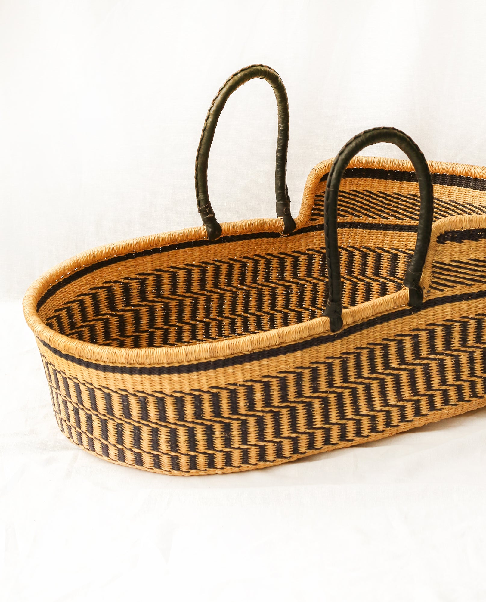 KOBI-Beaumont-Organic-handwoven-moses-basket