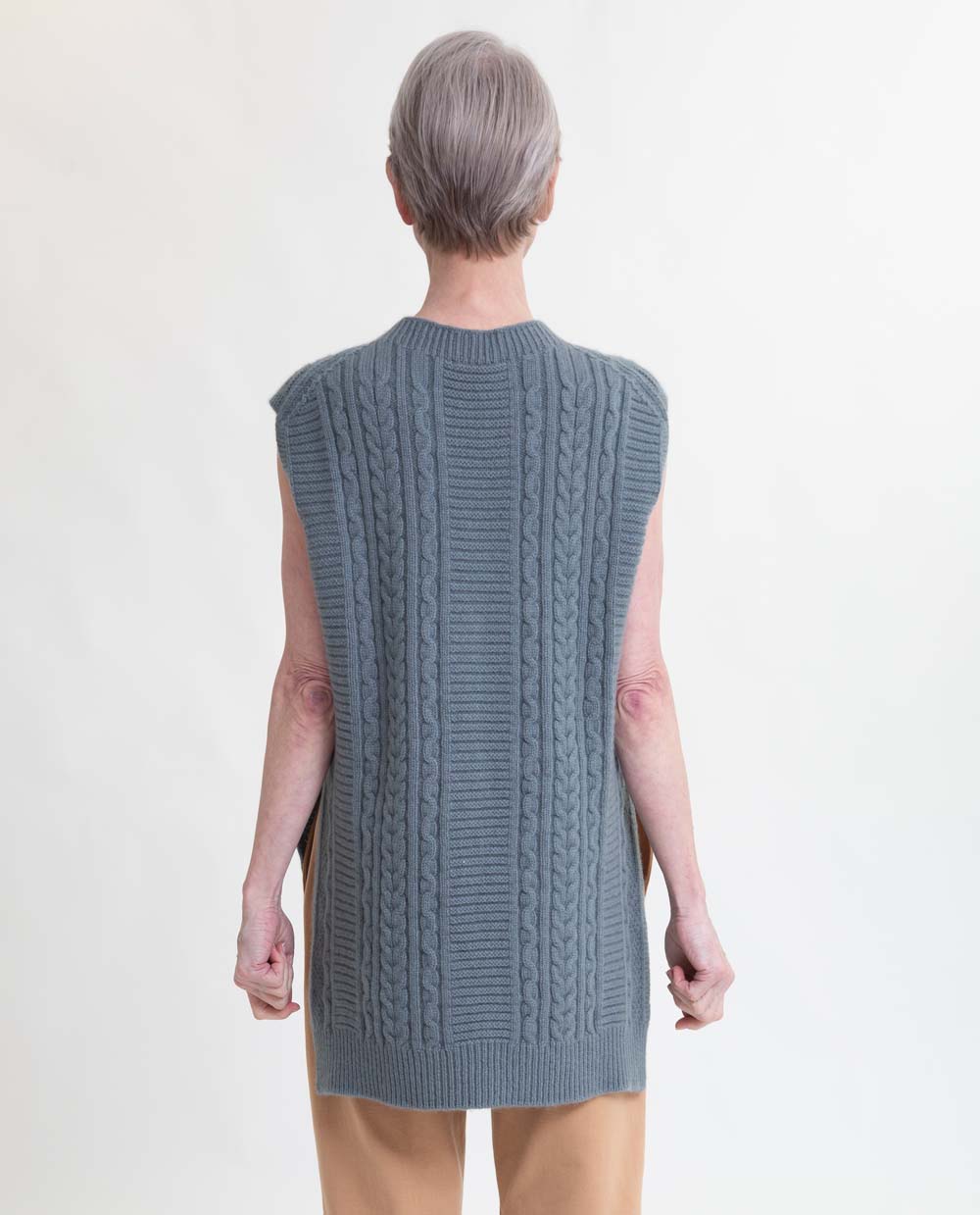 Pippa Lambs Wool Vest In Sage