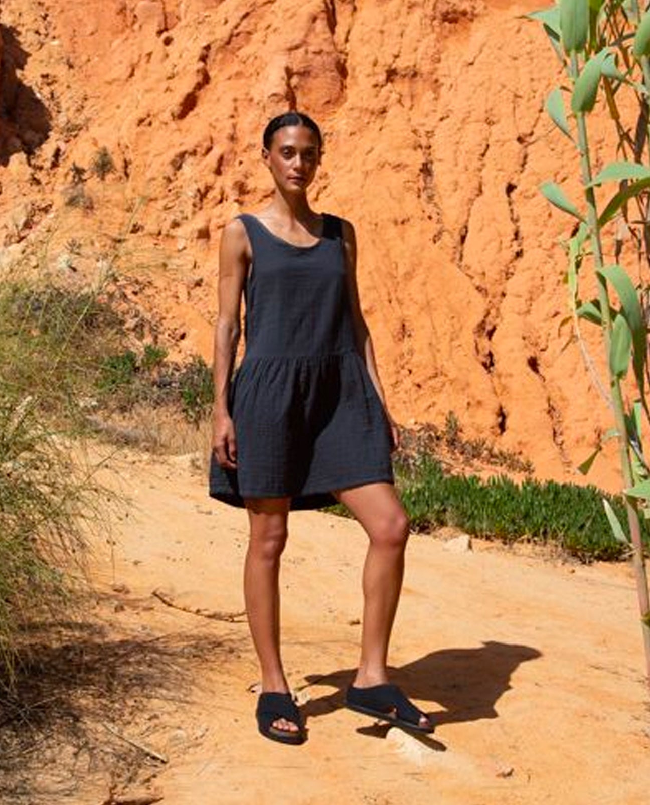 Renn Organic Cotton Dress In Charcoal