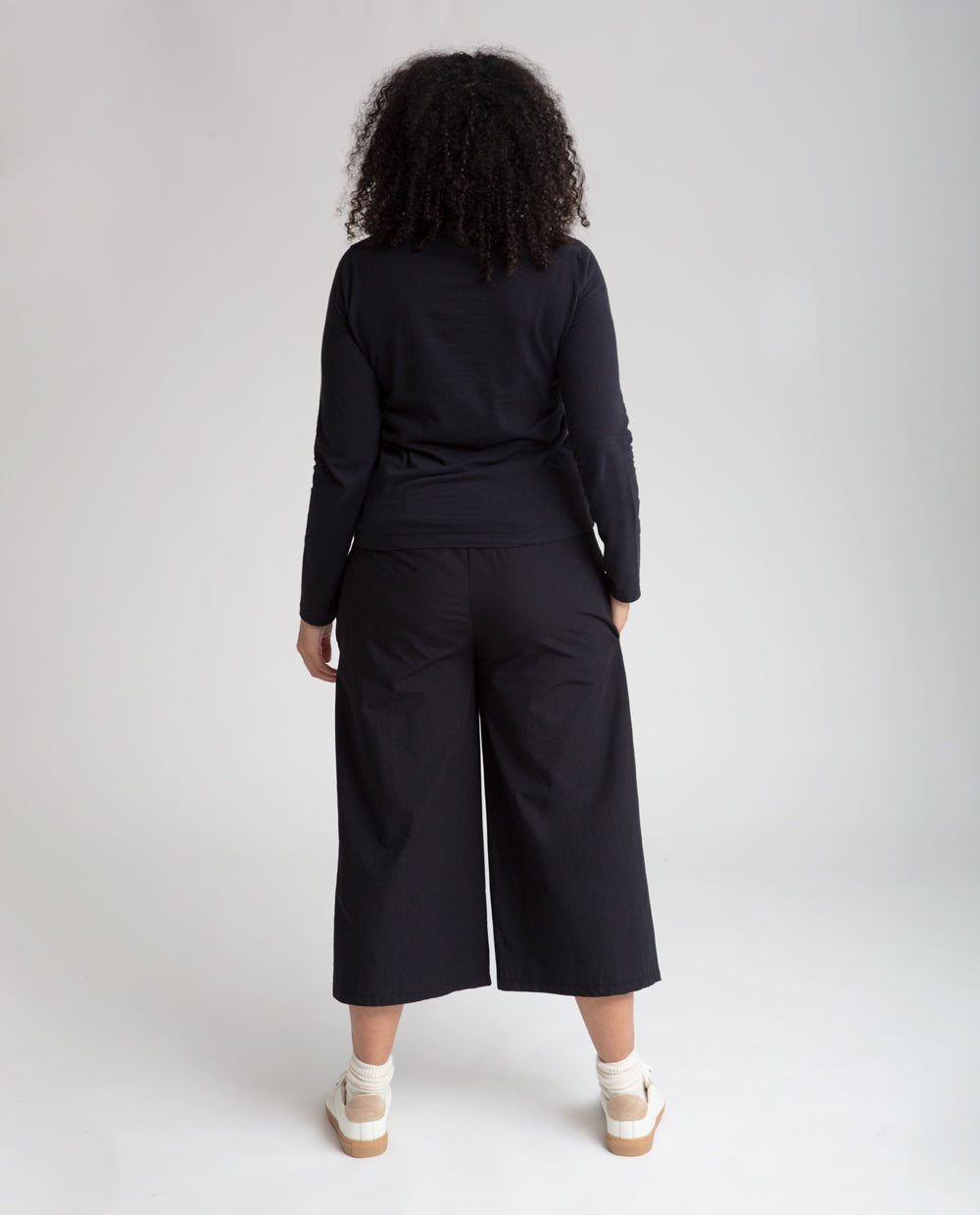 Adrienne Organic Cotton Trouser In Black