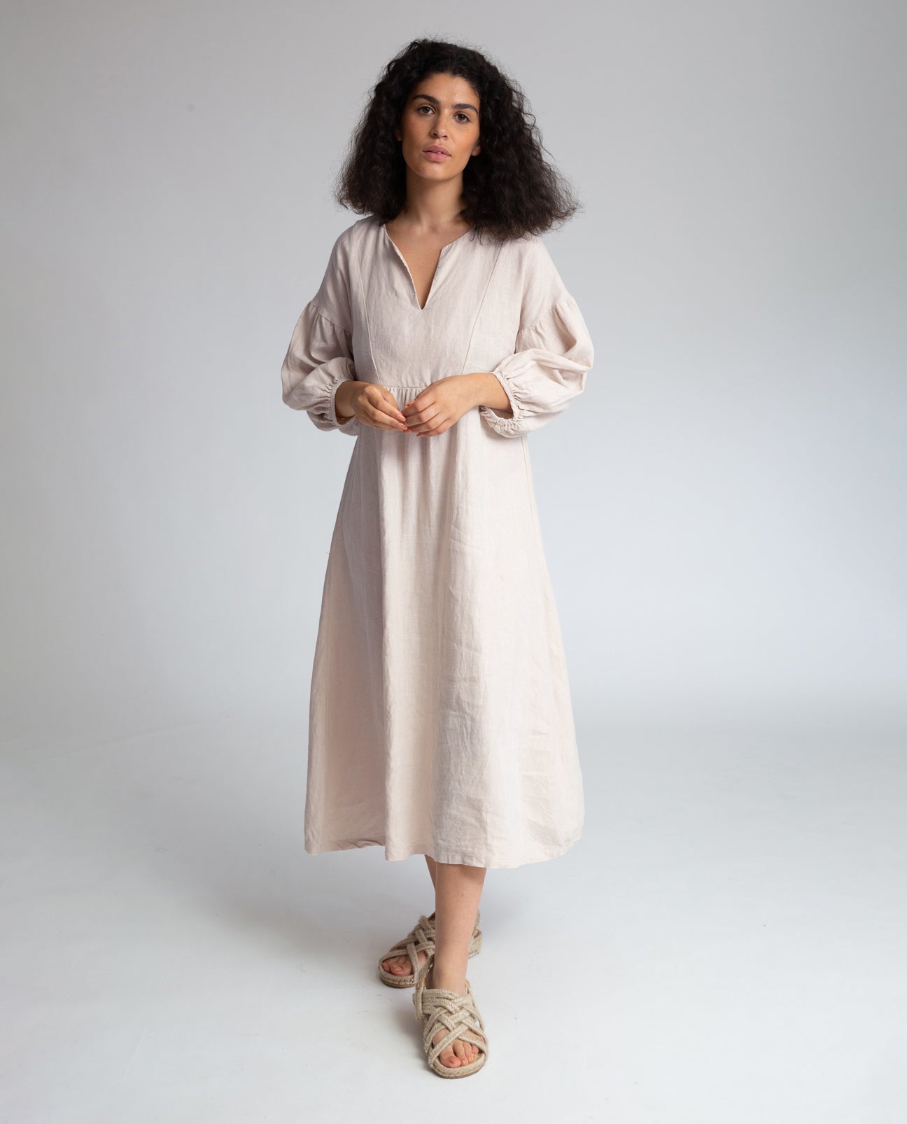 Andreia-May Linen Dress In Perfectly Pale