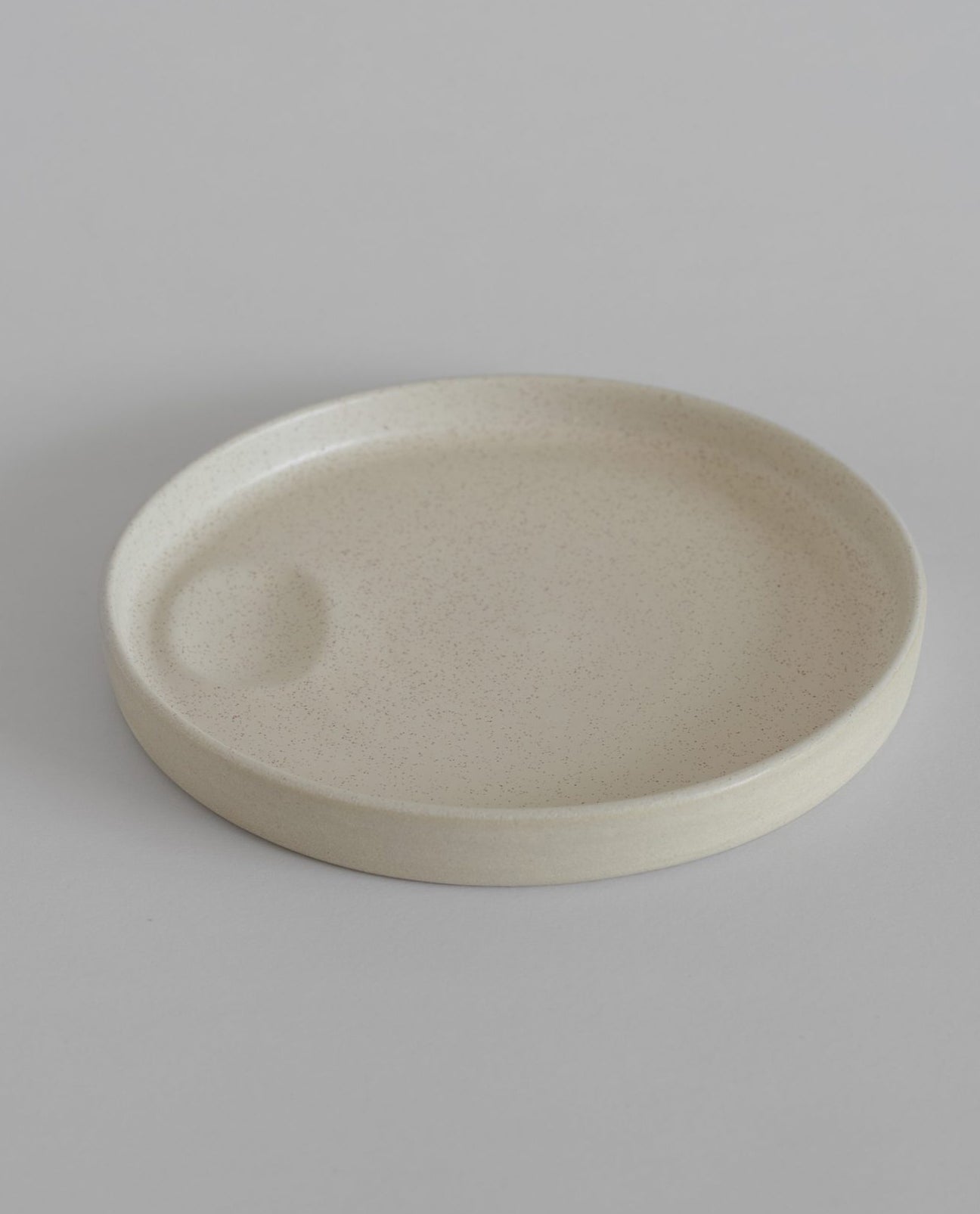 Olivinha-Ocactuu Side Plate in Cream