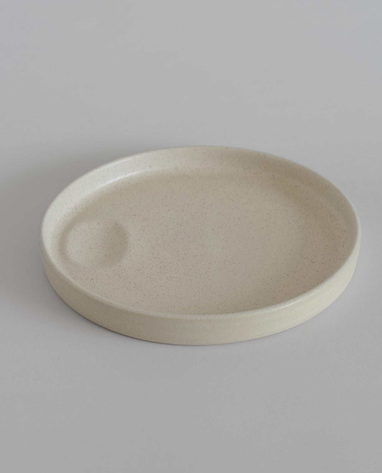 Orana-Ocactuu Large Plate in Cream