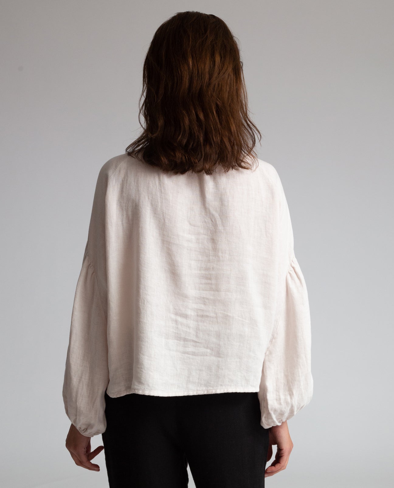 Francesca Linen Top In Perfectly Pale