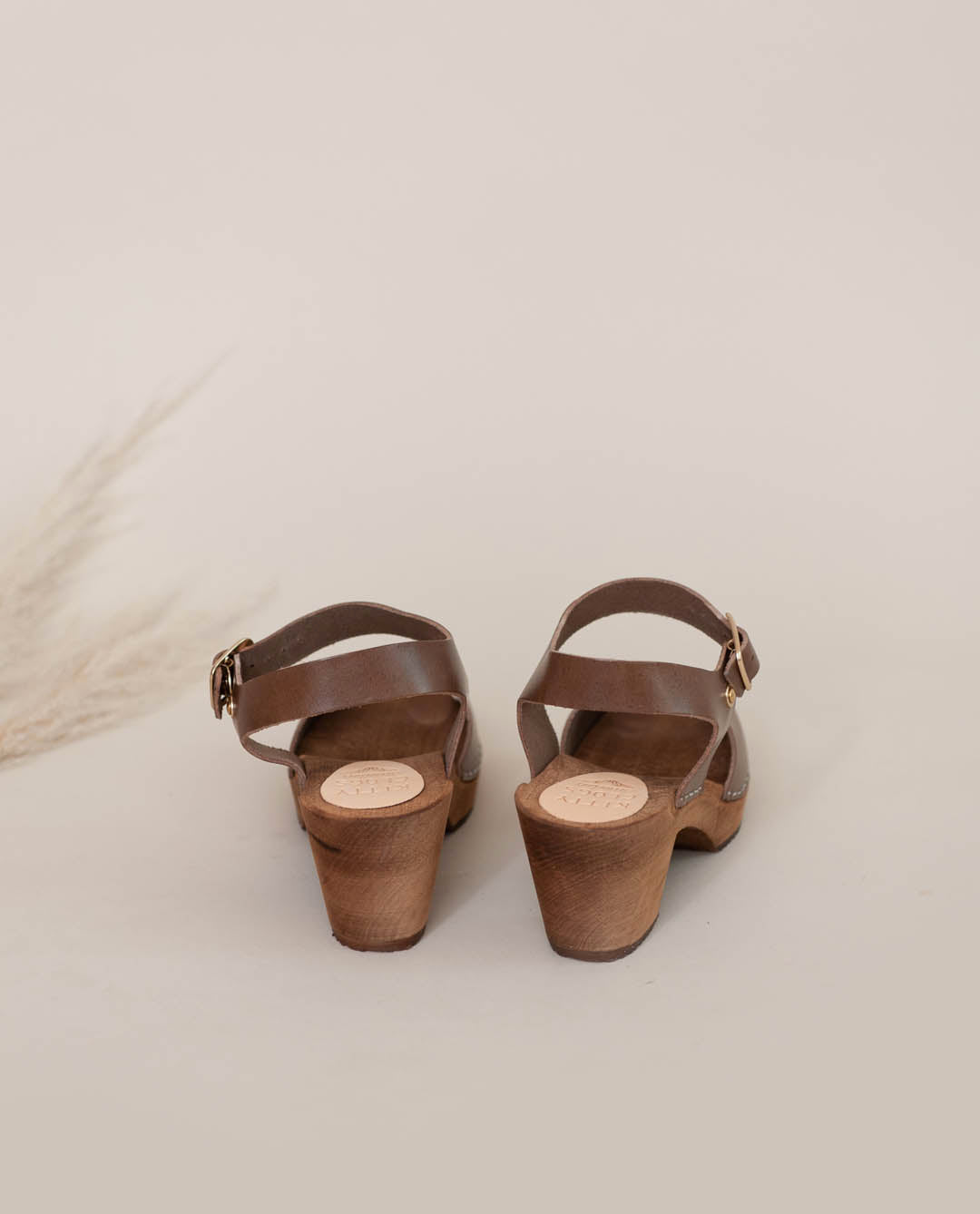 Fresta Clogs In Birch