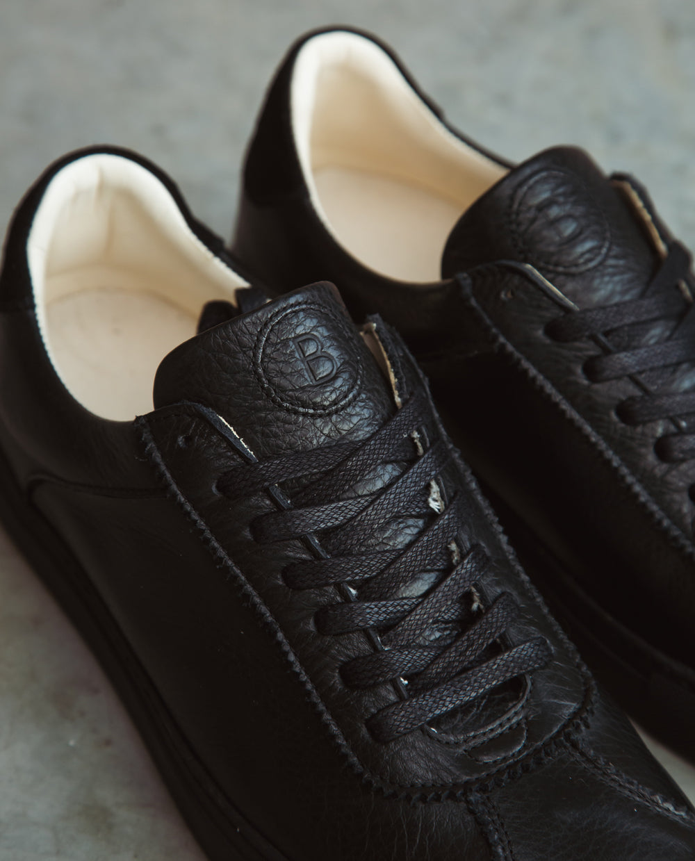 Genoa Trainer In Black