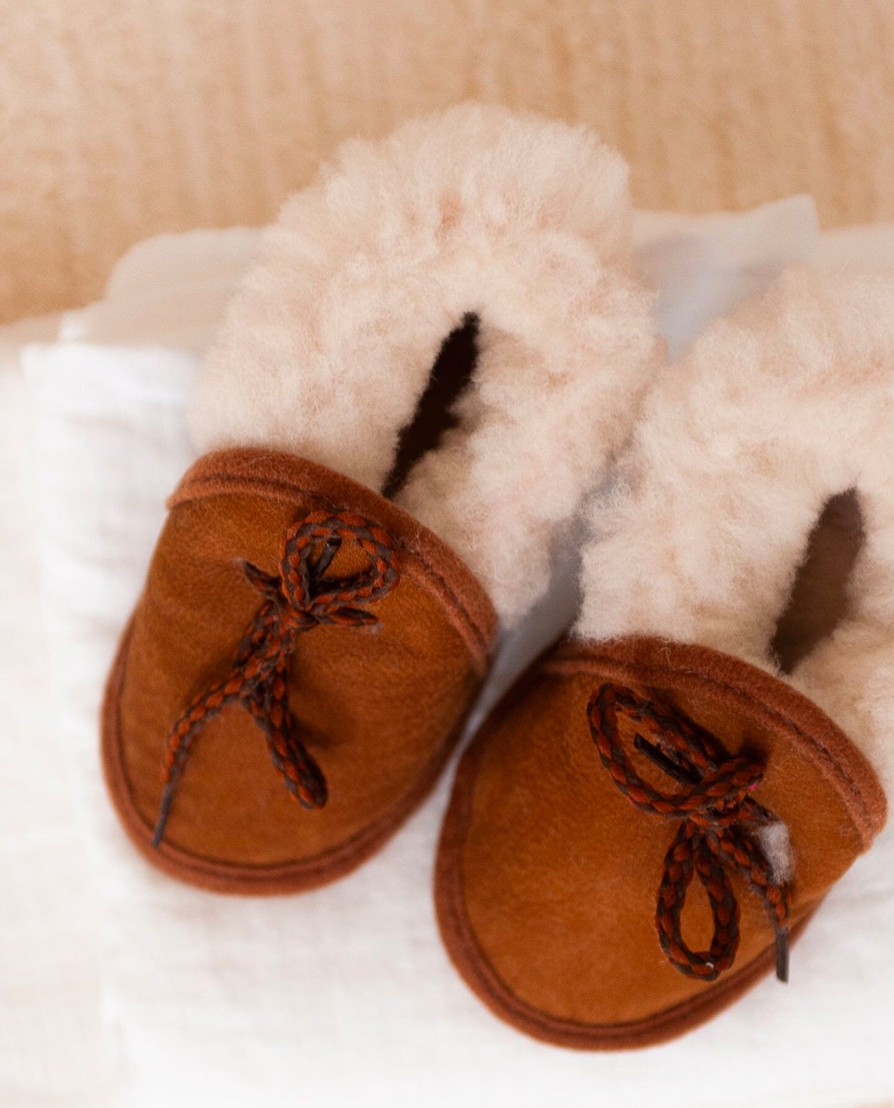 LACO Sheepskin Newborn Moccasins in Tan