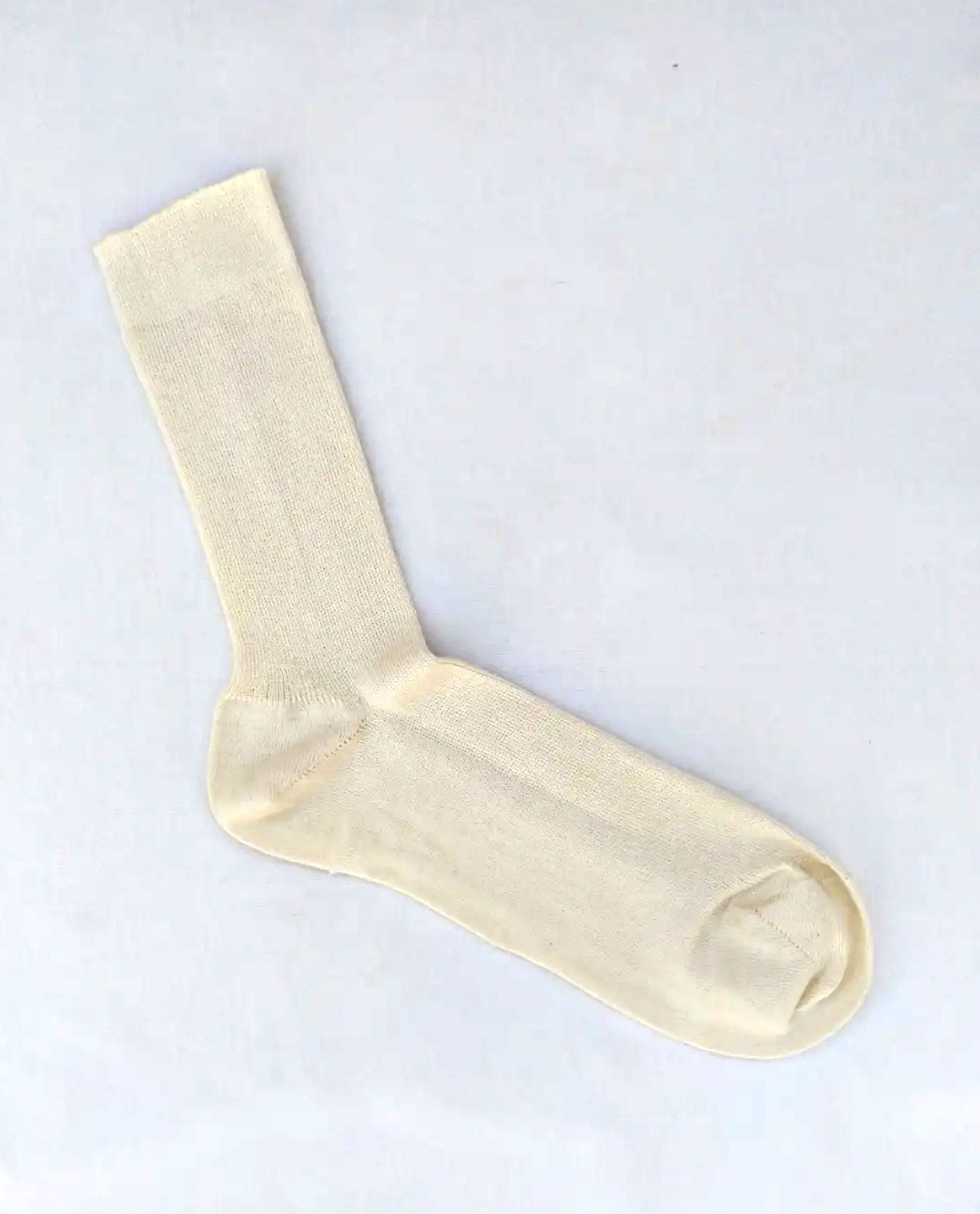 Laura Undyed Organic Cotton Socks in Ecru