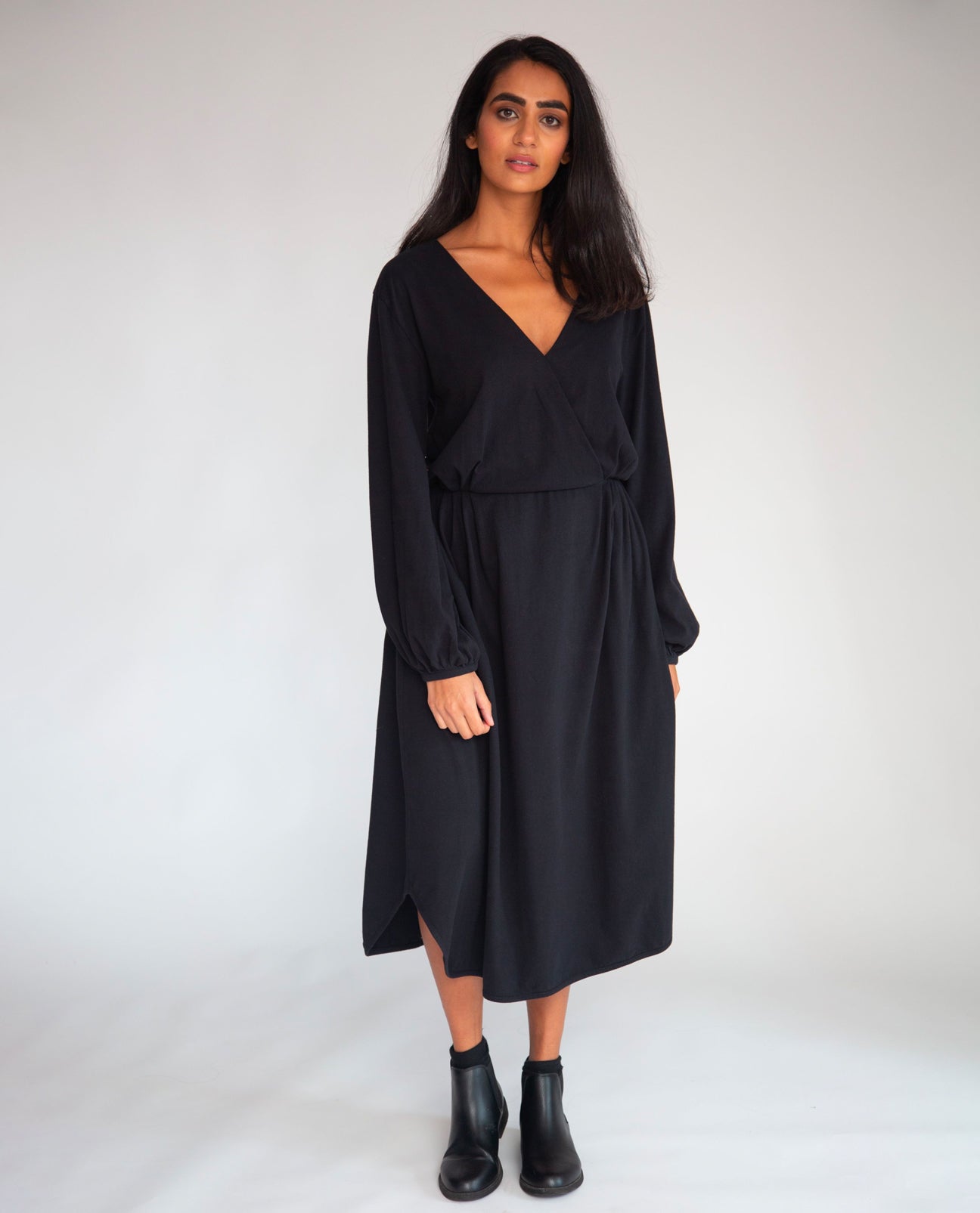 Luella Organic Cotton Dress In Black | Beaumont Organic