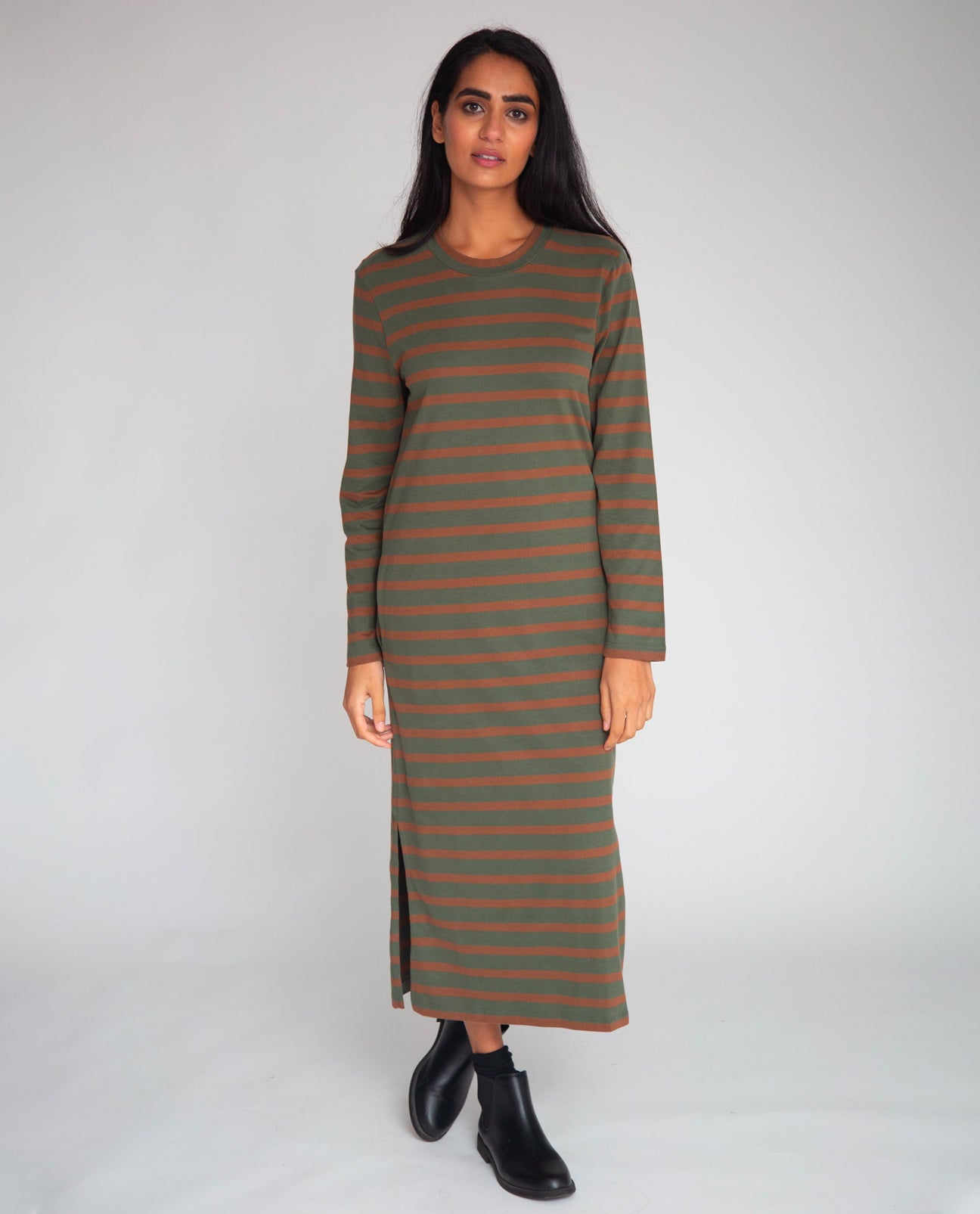 Raina-Sue Organic Cotton Dress In Army & Tan