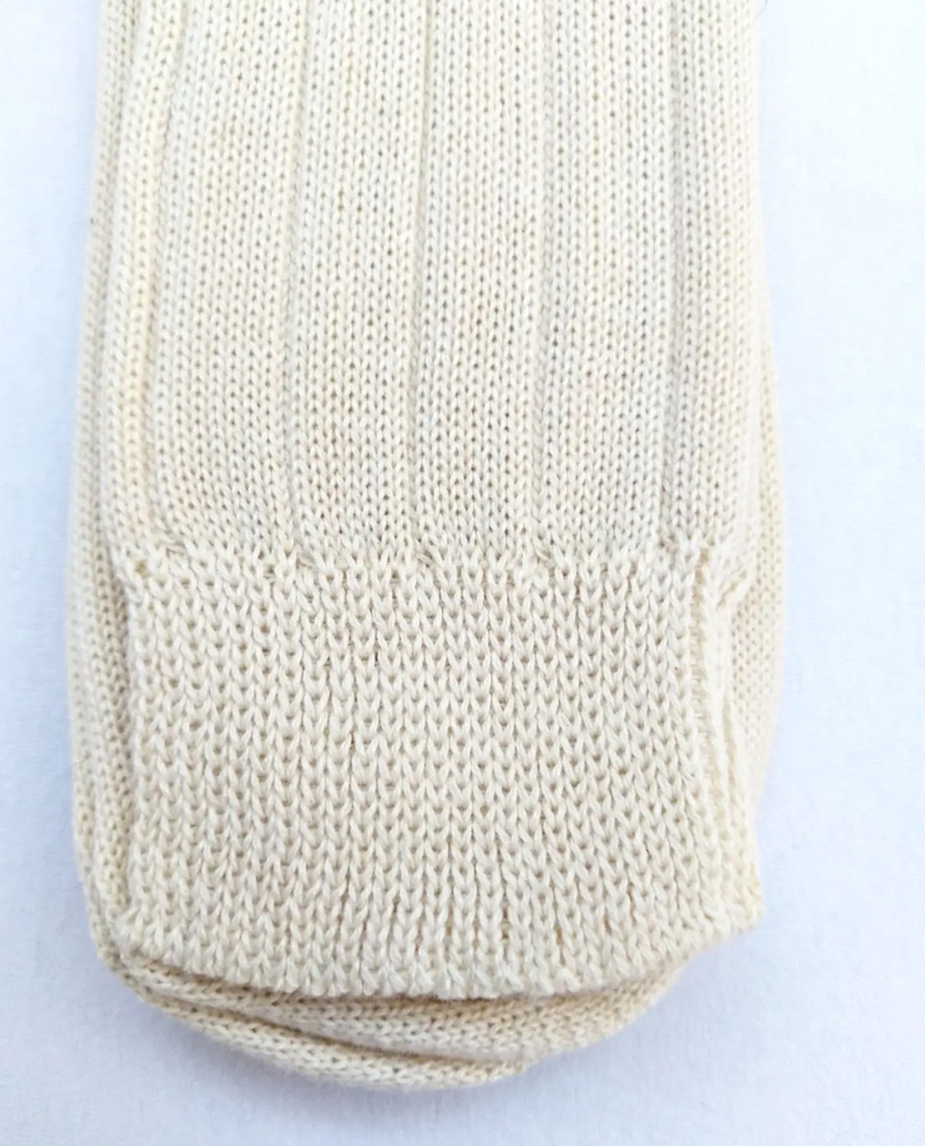 Ravinia Undyed Organic Cotton Socks in Ecru