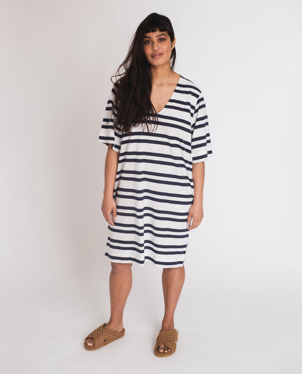 Sasha-Sue Organic Cotton Dress In Off White & Navy