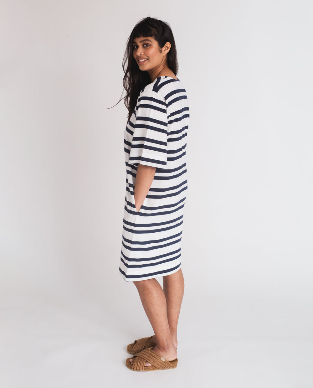 Sasha-Sue Organic Cotton Dress In Off White & Navy