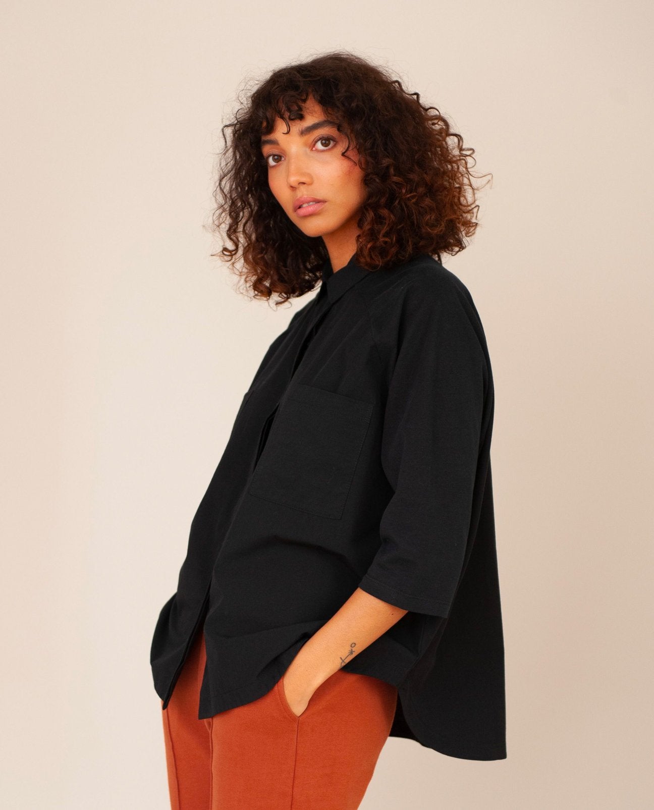 Stephanie Organic Cotton Shirt In Black