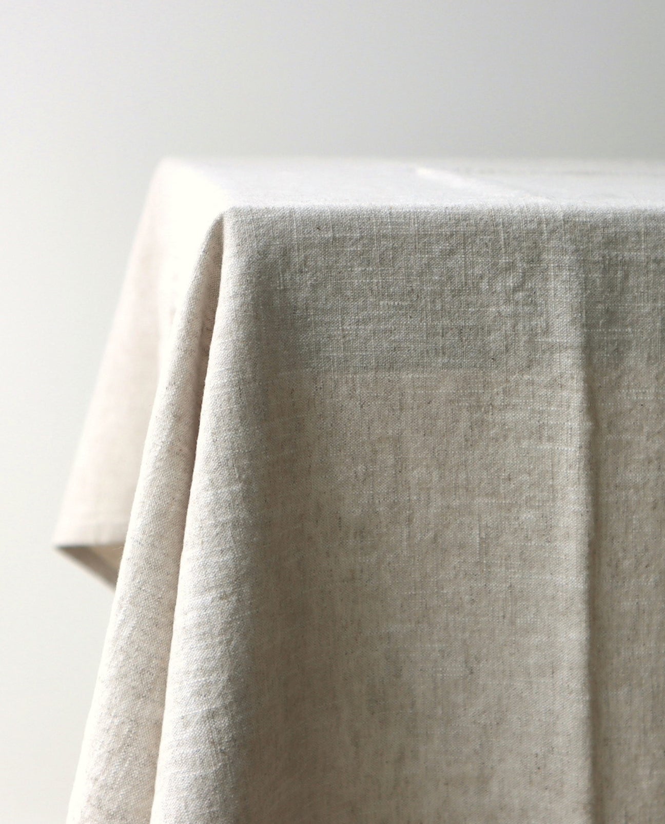 Ocactuu Linen Table Cloth in Natural