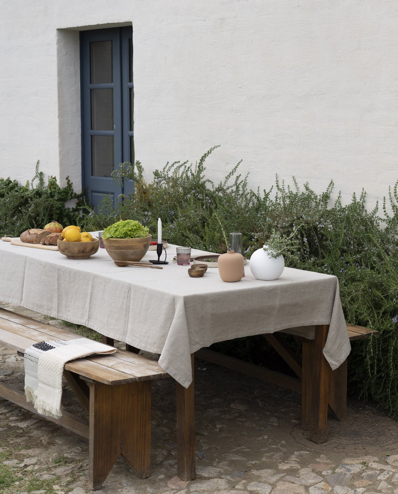 Ocactuu Linen Table Cloth in Natural